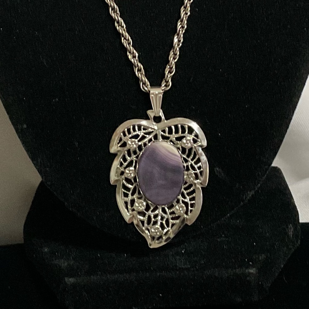 Vintage Korea Chain & Filigree Leaf Pendant